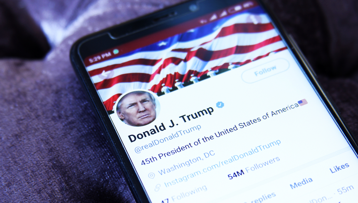 Donald Trump twitter phone