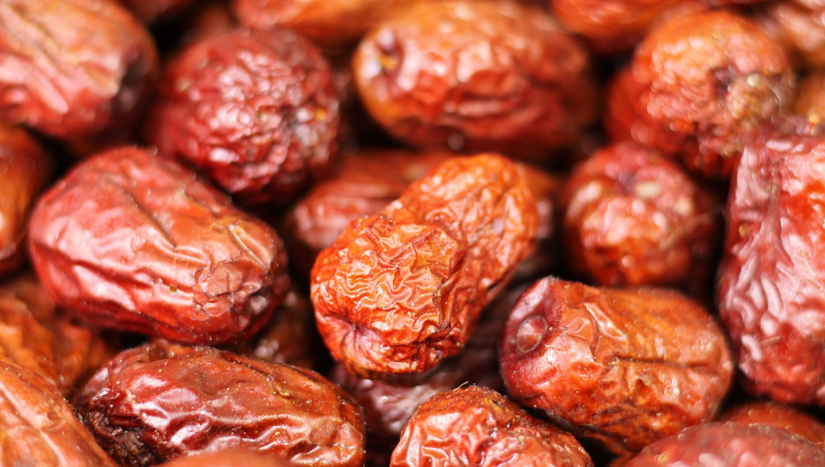 dates fruit pixabay