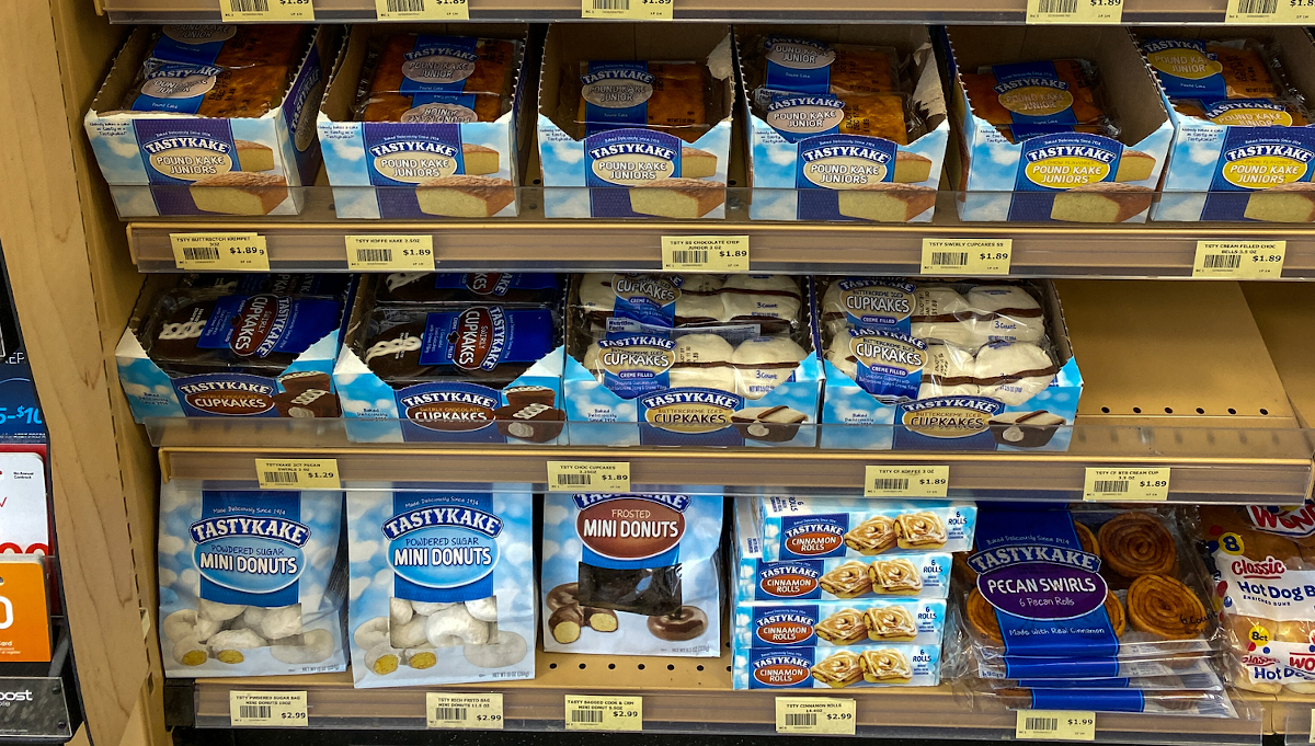 tastykake snack display