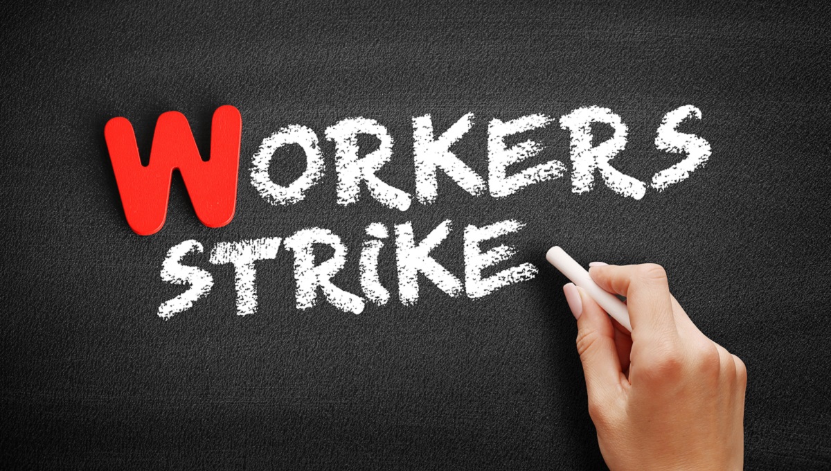 dreamstime_workers employee strike