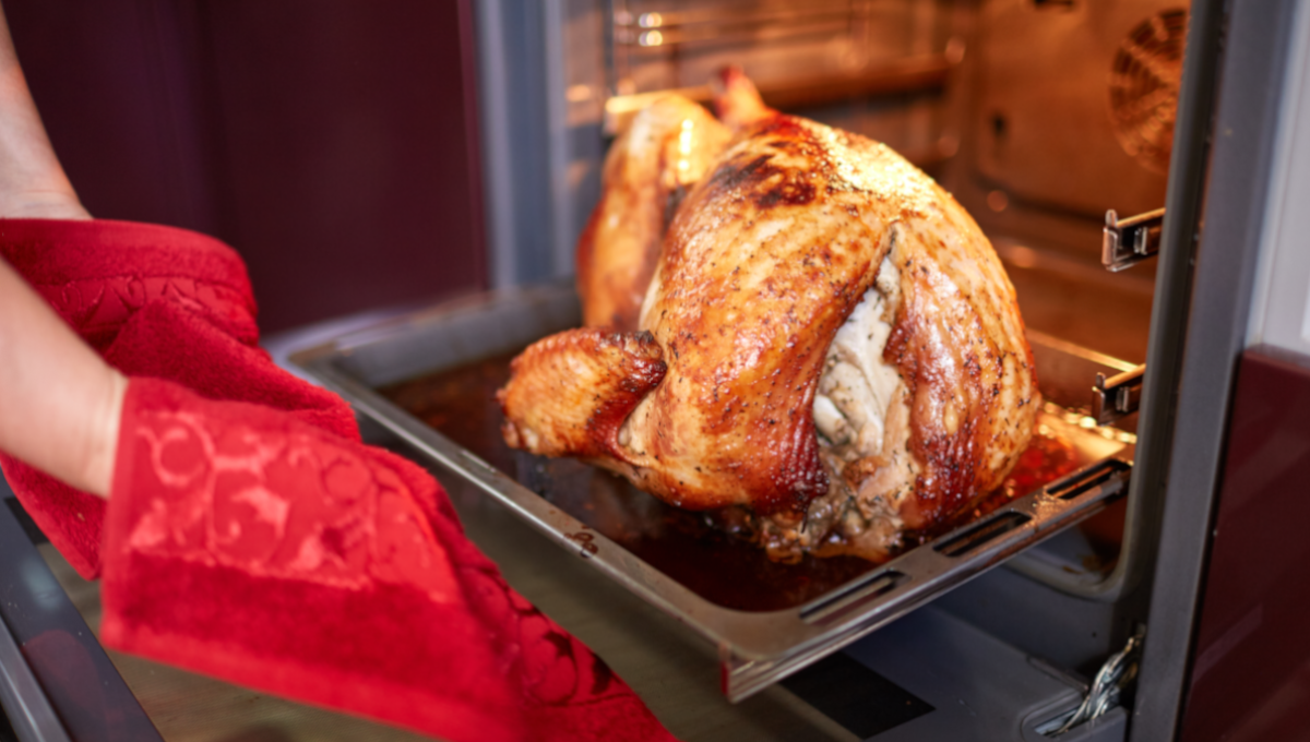 6 Ways Your Holiday Turkey Can Make You Sick